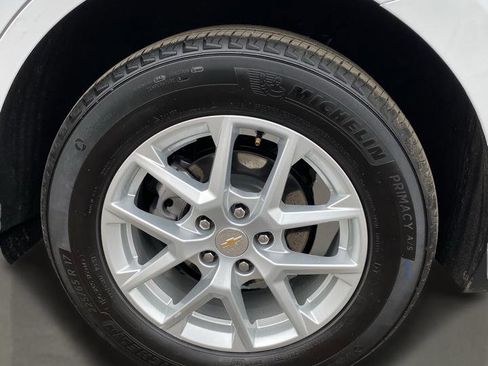 Used 2024 Chevrolet Equinox LS w/ Driver Confidence II Package image 34