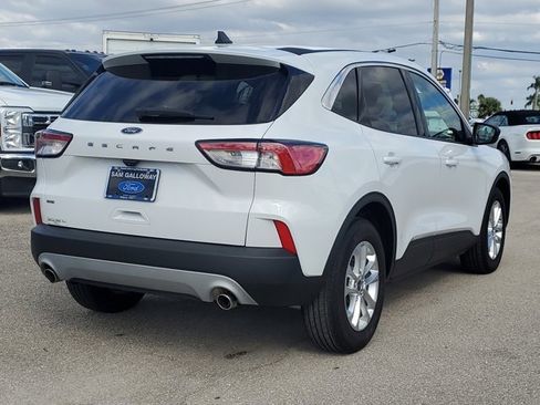 Certified 2022 Ford Escape SE image 6