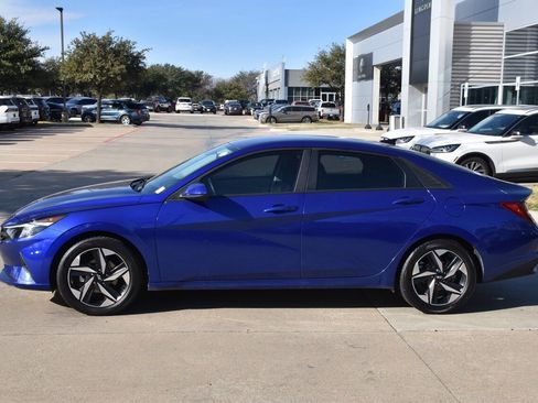 Used 2023 Hyundai Elantra SEL w/ Convenience Package image 12