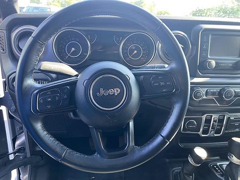 Used 2021 Jeep Gladiator Sport AWD/4WD image 12