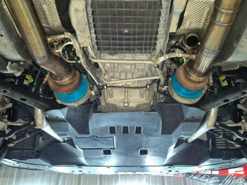 Used 2020 Ford Mustang Shelby GT500 w/ Carbon Fiber Track Pack RWD image 21