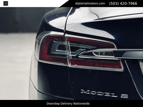Used 2013 Tesla Model S Performance RWD image 10
