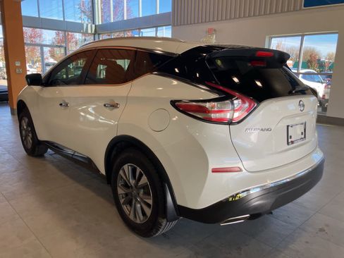 Used 2018 Nissan Murano S image 7