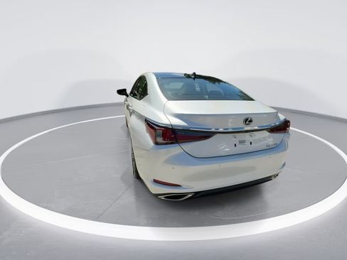 Used 2025 Lexus ES 350 Ultra Luxury w/ Accessory Package (Z2) FWD image 6