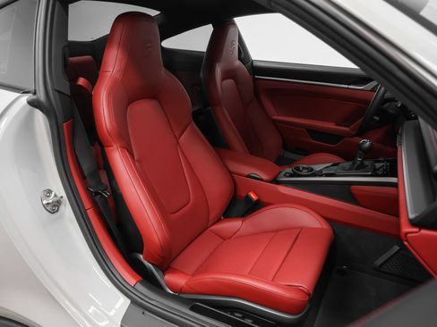 Certified 2024 Porsche 911 Carrera S RWD image 27