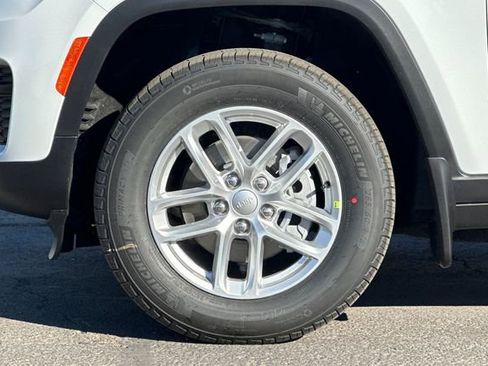 New 2025 Jeep Grand Cherokee Laredo X RWD image 24
