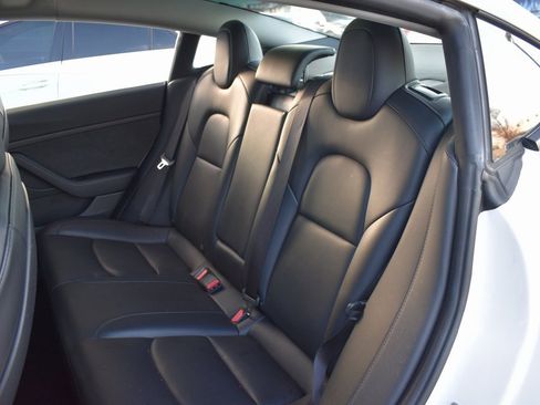 Used 2022 Tesla Model 3 Long Range image 12