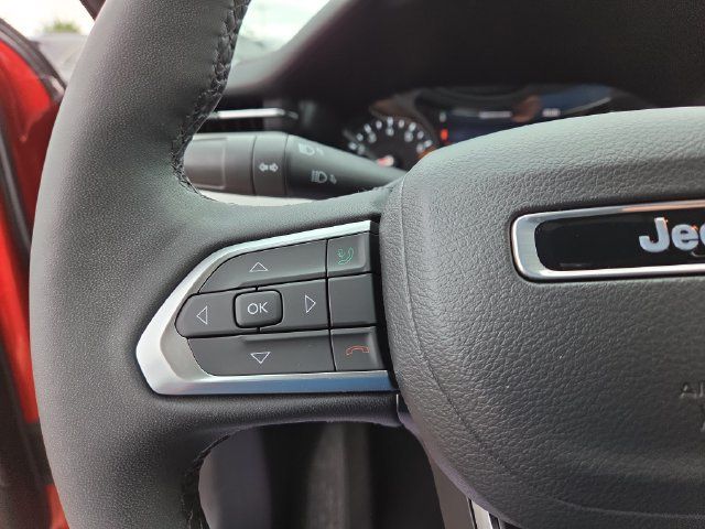 Used 2025 Jeep Compass Limited AWD/4WD image 20