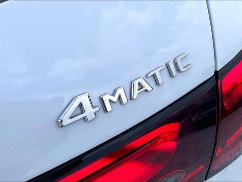 Used 2026 Mercedes-Benz GLC 300 4MATIC image 10