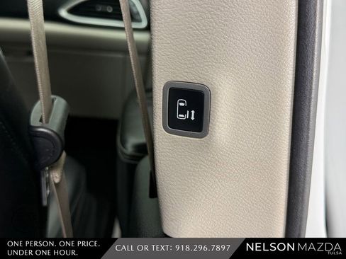 Used 2021 Chrysler Voyager Lxi FWD image 44