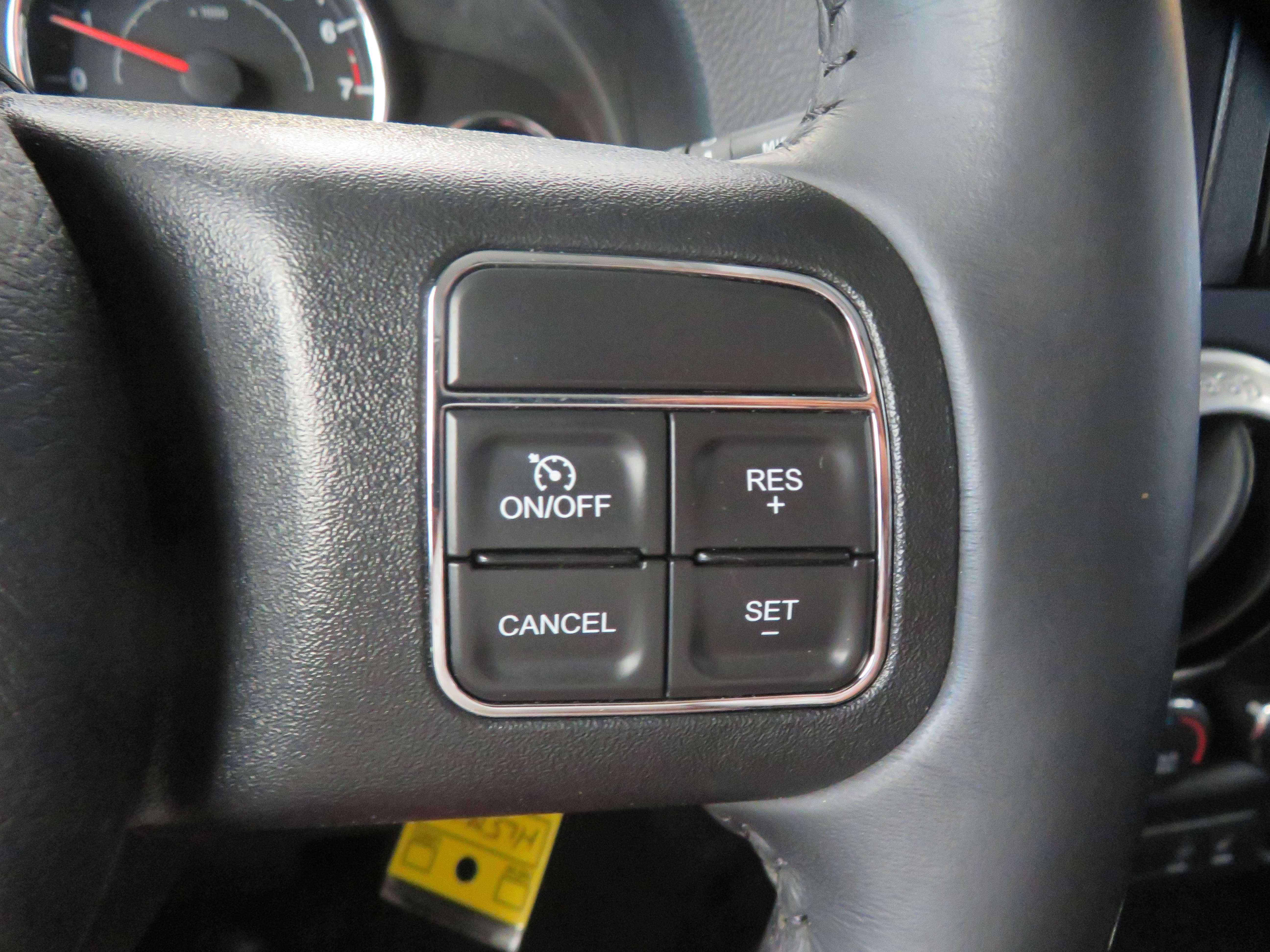 Used 2017 Jeep Wrangler Unlimited Sahara w/ Dual Top Group AWD/4WD image 33
