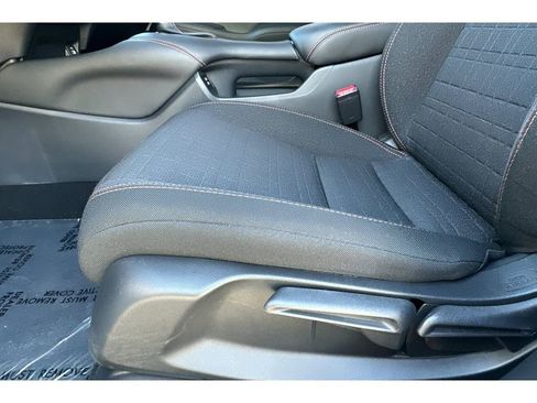 Used 2025 Honda HR-V Sport image 13