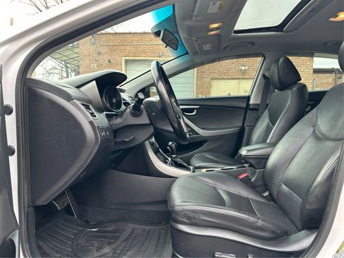 Used 2015 Hyundai Elantra Sport image 10