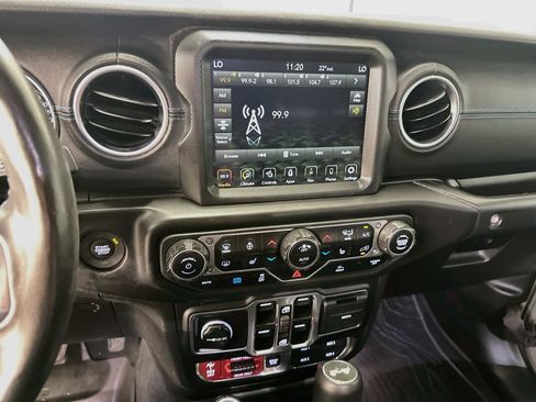 Used 2023 Jeep Wrangler Unlimited Rubicon 4xe w/ Cold Weather Group AWD/4WD image 26