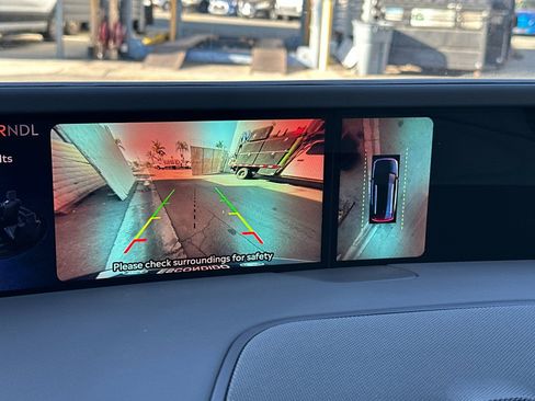 Used 2024 Lincoln Nautilus Black Label AWD/4WD image 23