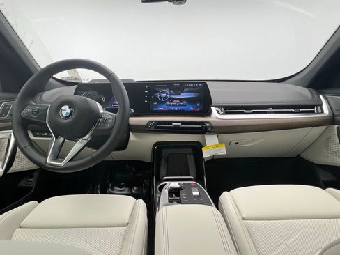 New 2026 BMW X1 xDrive28i w/ Technology Package AWD/4WD image 10