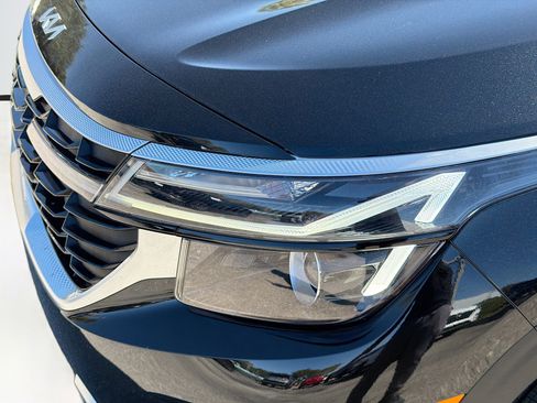 Used 2024 Kia Seltos S image 9