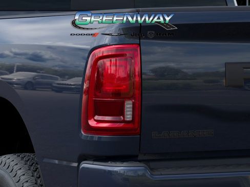 New 2026 RAM 2500 Laramie AWD/4WD image 9