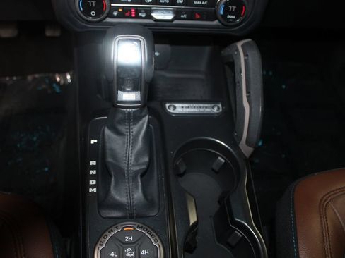 Used 2024 Ford Bronco Outer Banks AWD/4WD image 41