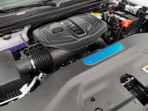 New 2025 Jeep Grand Wagoneer Series III w/ Rear Seat Video Group 1 image 45