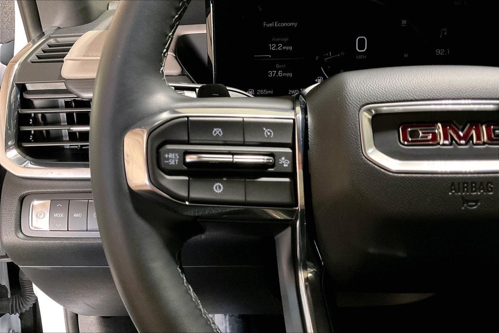 Used 2026 GMC Acadia Elevation w/ Elevation Premium Package AWD/4WD image 17