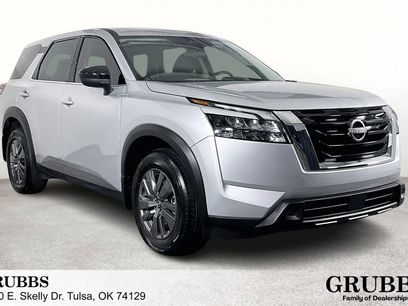 Used 2025 Nissan Pathfinder S