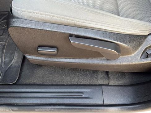 Used 2021 Chevrolet Colorado W/T w/ WT Convenience Package image 13