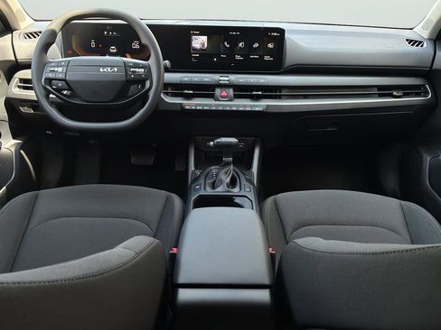 New 2026 Kia K4 FWD image 18
