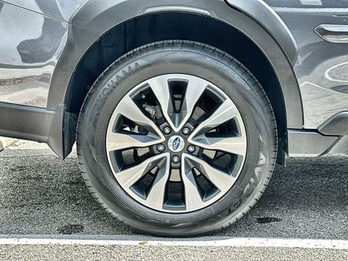 Used 2025 Subaru Outback Limited AWD/4WD image 14