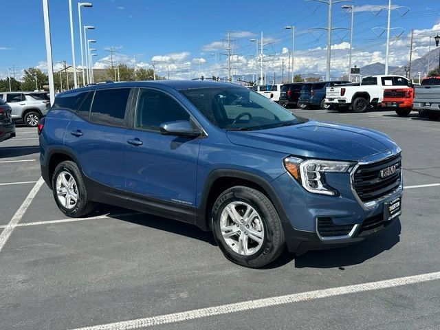 Certified 2024 GMC Terrain SLE AWD/4WD image 9