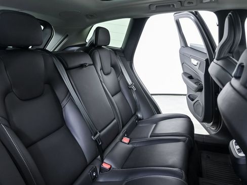 Certified 2023 Volvo XC60 B5 Ultimate w/ Protection Package Premier FWD image 25