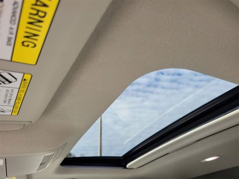 Certified 2025 MAZDA CX-30 AWD 2.5 S w/ Preferred Package image 5