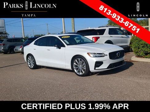 Used 2021 Volvo S60 T5 Momentum w/ Premium Package AWD/4WD image 1
