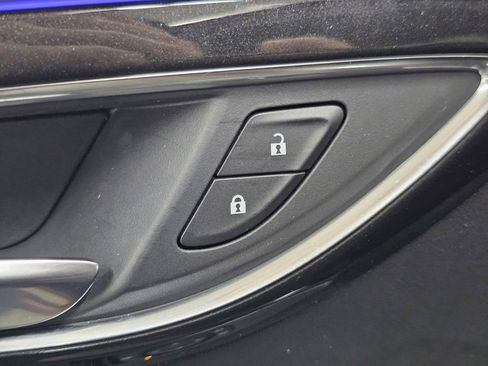 Used 2024 Buick Envision Preferred AWD/4WD image 33