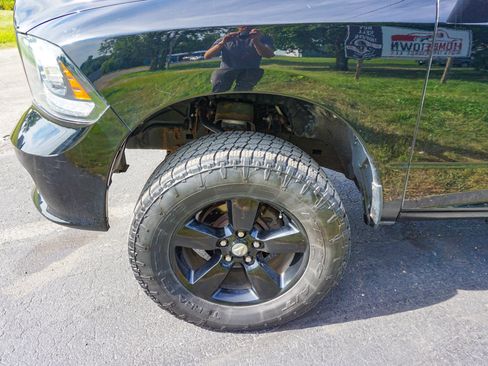 Used 2014 RAM 1500 Express w/ Black Ram 1500 Express Group image 30