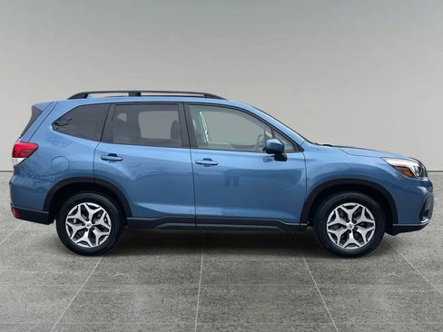 Used 2019 Subaru Forester Premium image 6