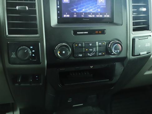 Used 2018 Ford F250 XL w/ Power Equipment Group image 19