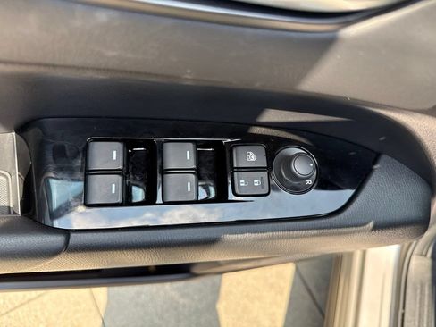 Used 2025 MAZDA CX-5 AWD 2.5 S w/ Preferred Package image 12
