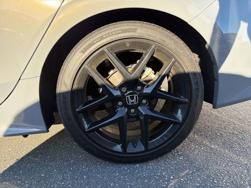 Used 2025 Honda Civic Sport image 5