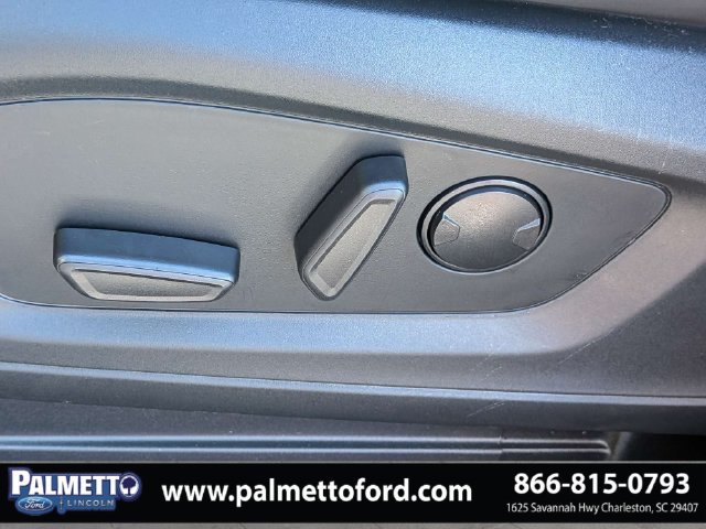 Used 2023 Ford Explorer XLT w/ Equipment Group 202A RWD image 21