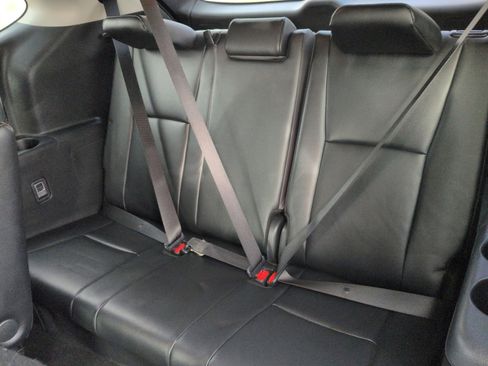 Used 2024 Toyota Highlander LE image 25