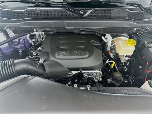 New 2026 RAM 2500 Limited w/ Towing Technology Group image 18