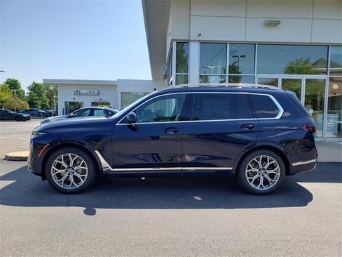New 2026 BMW X7 xDrive40i w/ Premium Package image 8