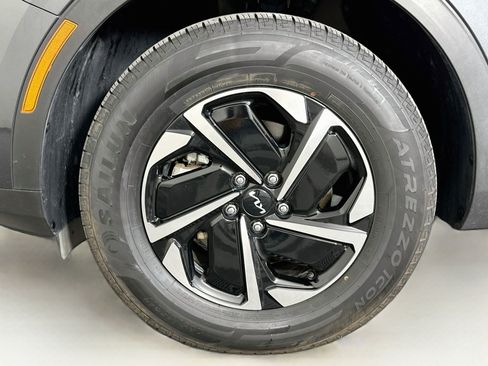 Used 2023 Kia Sportage LX AWD/4WD image 11