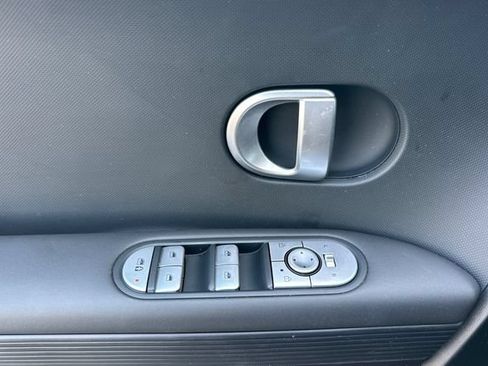 Used 2024 Hyundai Ioniq 5 SEL RWD image 11