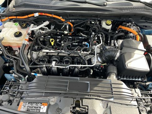 Used 2020 Ford Escape SE Sport image 28