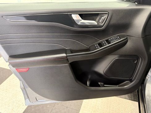 Certified 2025 Ford Escape ST-Line image 13