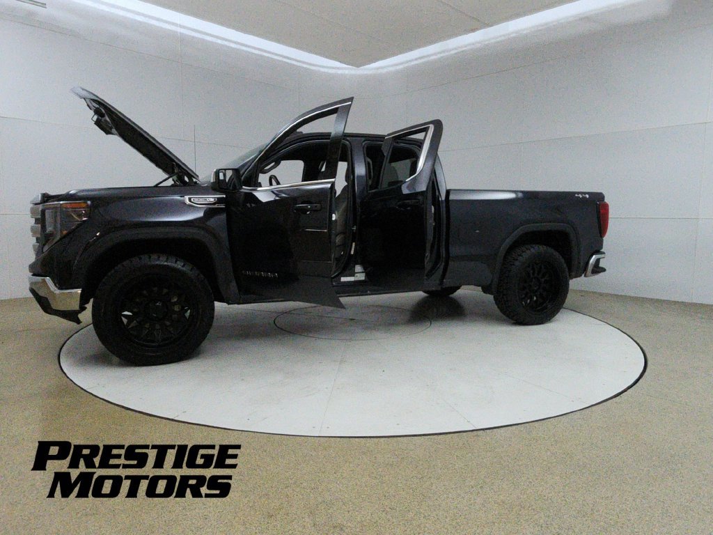 Used 2023 GMC Sierra 1500 SLE w/ Enhanced Capability Package AWD/4WD image 10