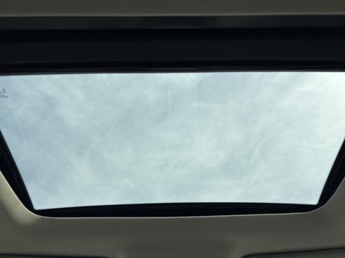 Used 2022 Nissan Pathfinder SL w/ SL Premium Package image 20