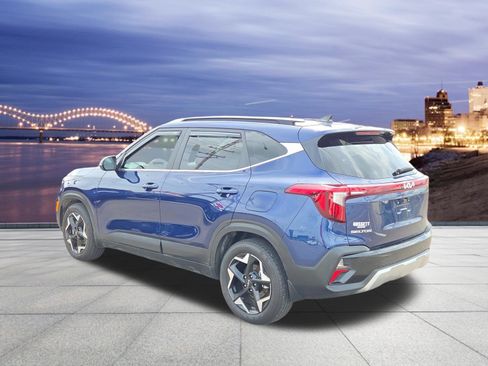 Used 2025 Kia Seltos EX w/ EX Sunroof Package FWD image 3
